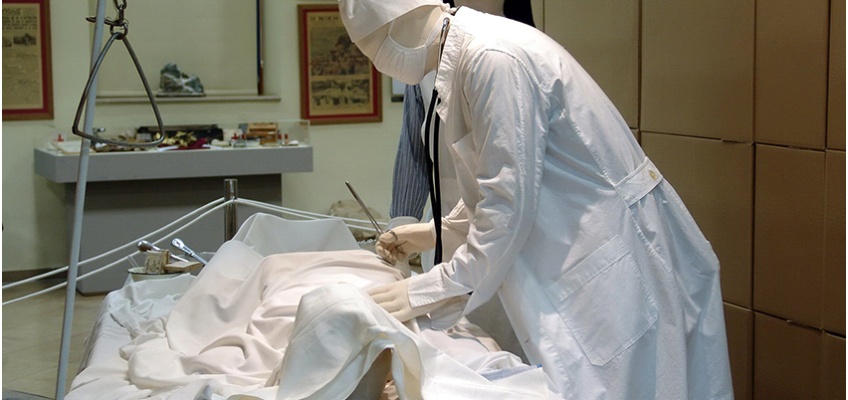 Mannequins de mus&eacute;e &ndash; figures flexibles pour des pr&eacute;sentations authentiques et s&ucirc;res pour la conservation